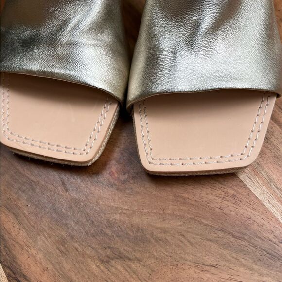 NEW Dolce Vita Jolice Gold Slip On Sandal Sz 8.5 - Picture 12 of 12